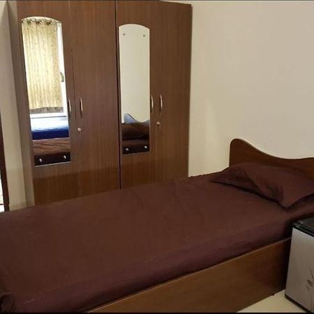 Suyash Pg - Melange Bed and Breakfast Bangalore Esterno foto